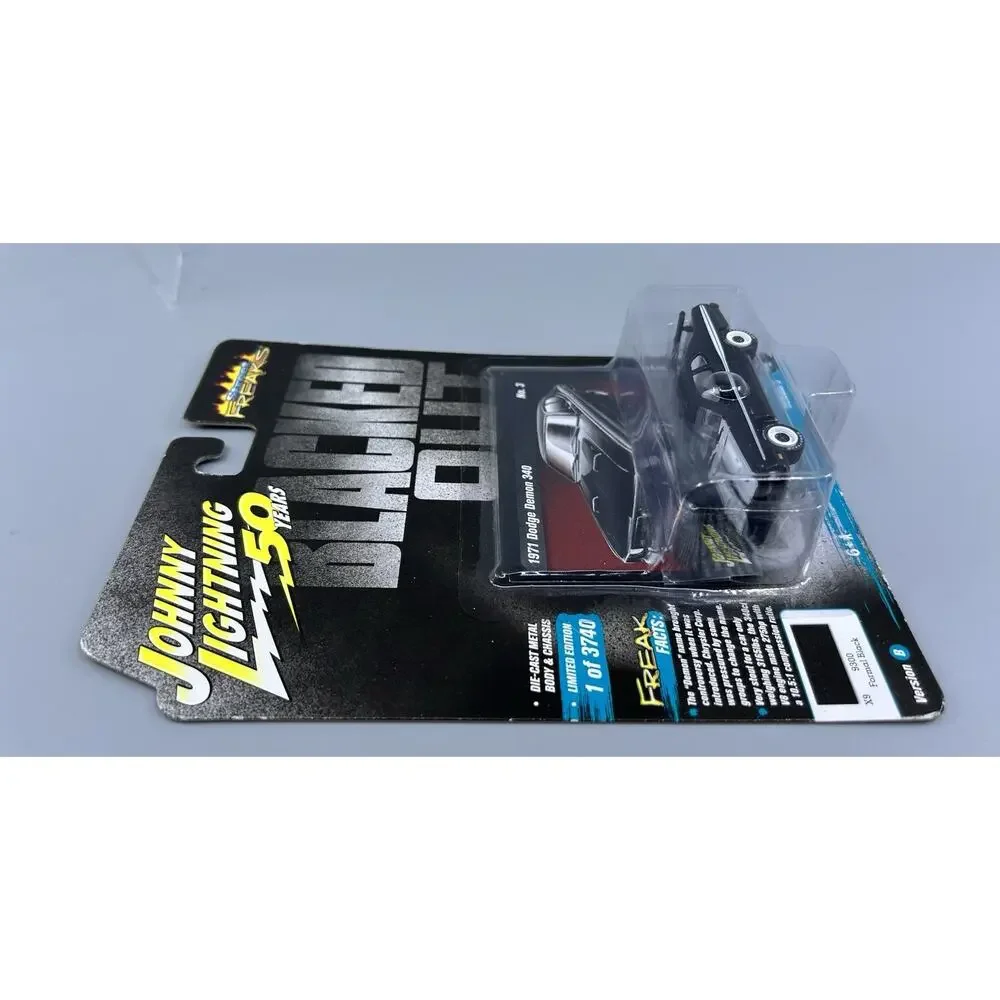 Johnny Lightning 1971 Dodge Demon 340 Blacked Out Street Freaks Black 2019 1:64